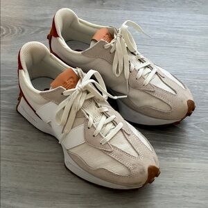 New Balance 327 Sneakers US 7.5 EUR 8